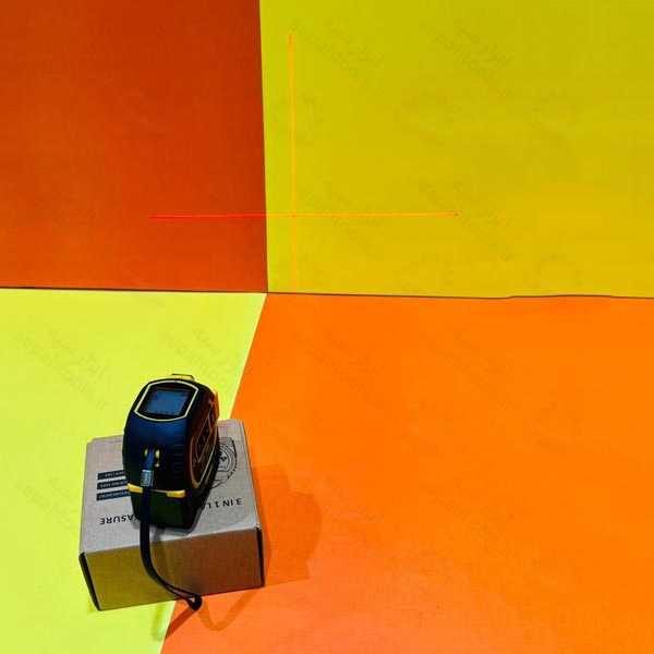 تراز 3 کاره لیزری طرح دیوالت