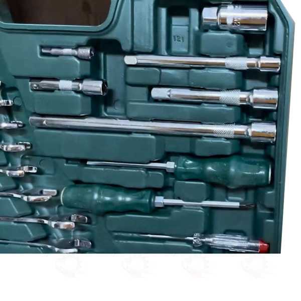 جعبه ابزار 121 پارچه باس