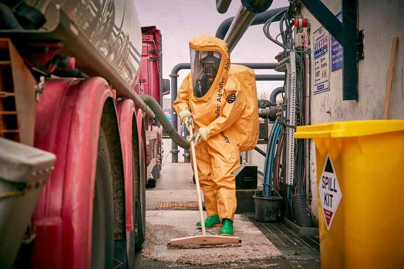 لباس محافظ شیمیایی Ansell مدل AlphaTec FLASH Type CV/VP1